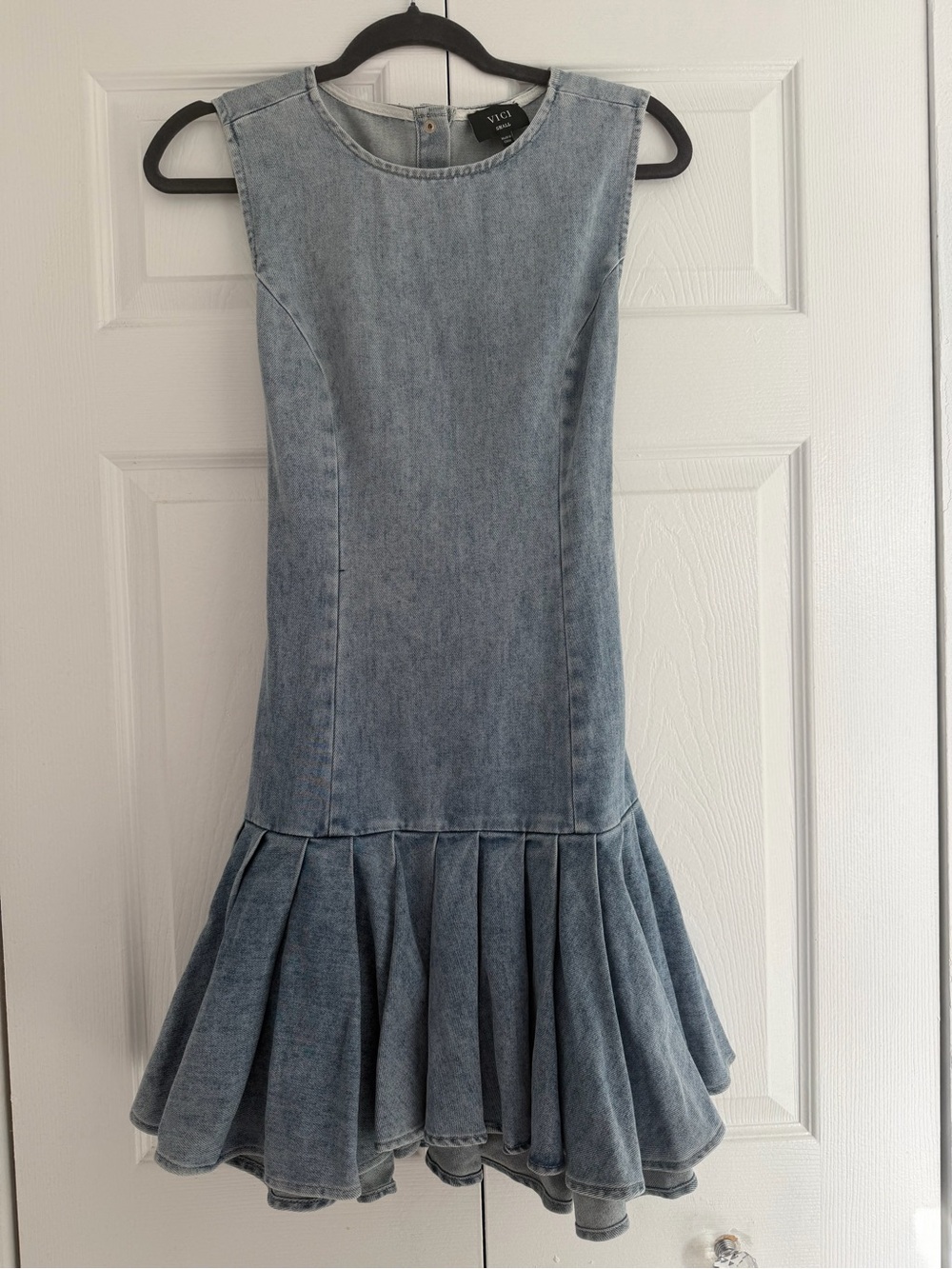 VICI Heartland Pleated Denim Mini Dress - Picture 4 of 9